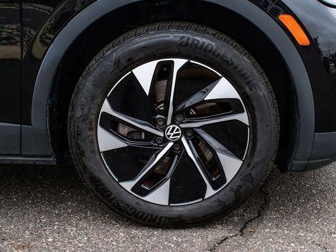 Used 2022 Volkswagen ID.4 Pro image 7