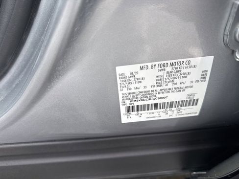 Used 2020 Ford Explorer ST w/ ST Street Pack image 40