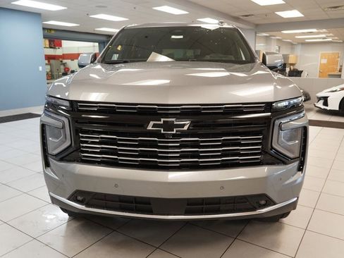 New 2026 Chevrolet Suburban High Country AWD/4WD image 17