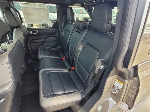 New 2025 Ford Bronco Outer Banks image 6