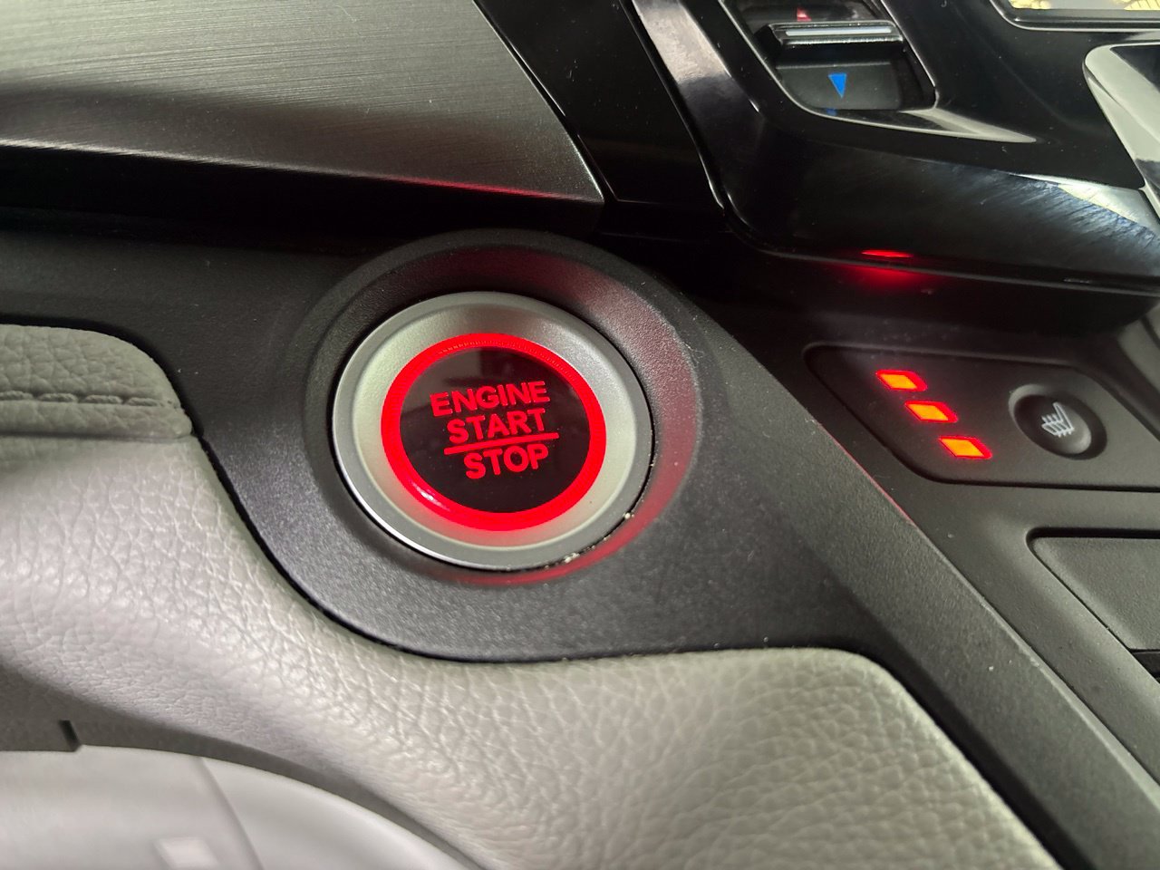 Used 2018 Honda Odyssey EX image 19