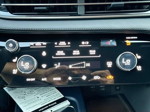 Certified 2026 INFINITI QX60 Sport w/ Dark Cargo Package AWD/4WD image 17