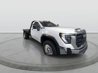 New 2025 GMC Sierra 3500 Pro w/ Convenience Package RWD video 2