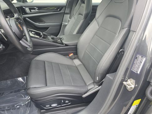 Certified 2025 Porsche Panamera 4 AWD/4WD image 5