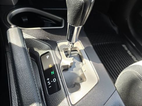 Used 2018 Toyota RAV4 XLE AWD/4WD image 26