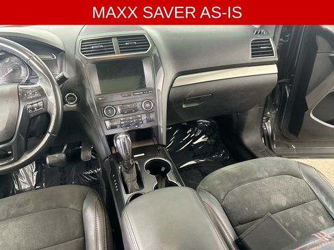 Used 2019 Ford Explorer XLT w/ Equipment Group 202A FWD image 22