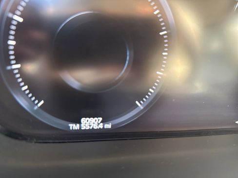 Used 2020 Volvo XC60 T5 Inscription w/ Protection Package Premier image 9