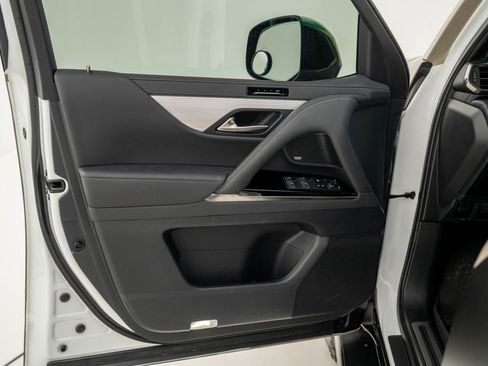 Used 2024 Lexus LX 600 F Sport AWD/4WD image 19