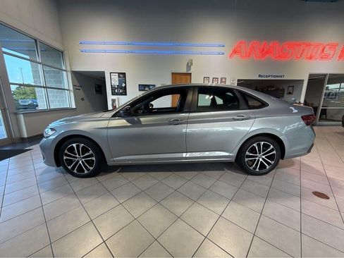 Used 2023 Volkswagen Jetta Sport FWD image 10