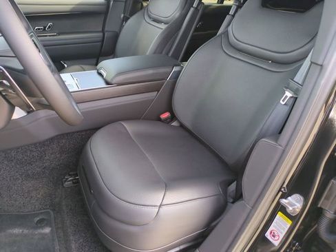 New 2026 Land Rover Range Rover SV AWD/4WD image 12