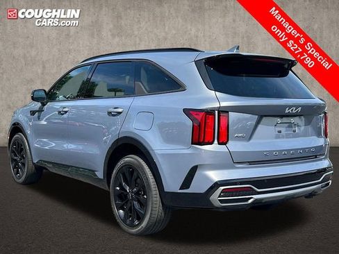 Used 2022 Kia Sorento SX image 9