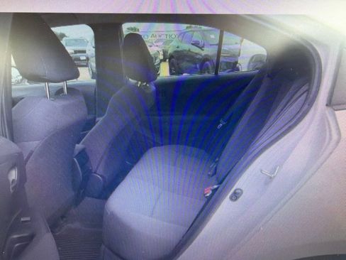 Used 2022 Toyota Corolla LE FWD image 13