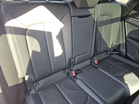 Used 2020 Audi Q3 2.0T Premium Plus image 28