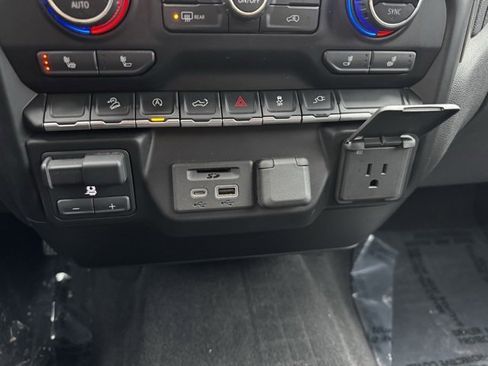 Used 2021 Chevrolet Silverado 1500 LT w/ All Star Edition Plus image 15