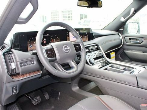 New 2025 Nissan Armada SL w/ Captain's Chari Seat Package image 10
