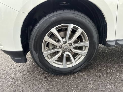 Used 2014 Nissan Pathfinder SV FWD image 9