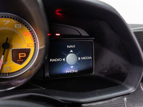 Used 2012 Ferrari 458 Spider RWD image 93