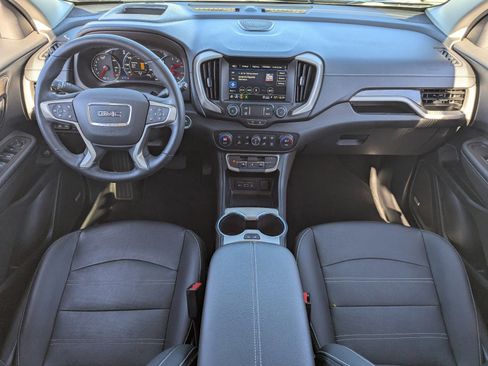 Used 2024 GMC Terrain Denali w/ Black Diamond Edition image 15