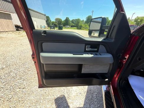 Used 2014 Ford F150 XLT w/ Equipment Group 302A Luxury AWD/4WD image 11