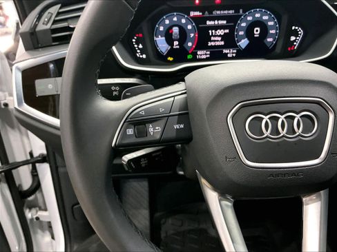 Certified 2025 Audi Q3 2.0T Premium w/ Convenience Package image 21