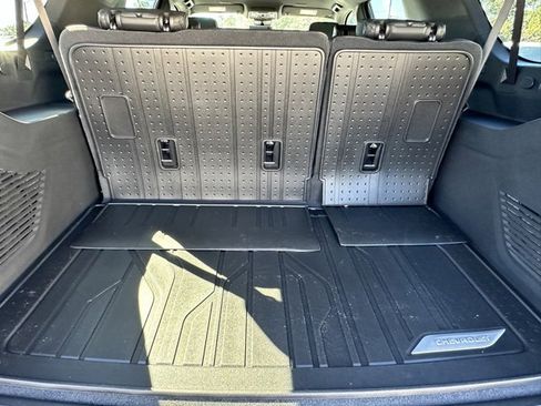 New 2026 Chevrolet Suburban High Country image 9