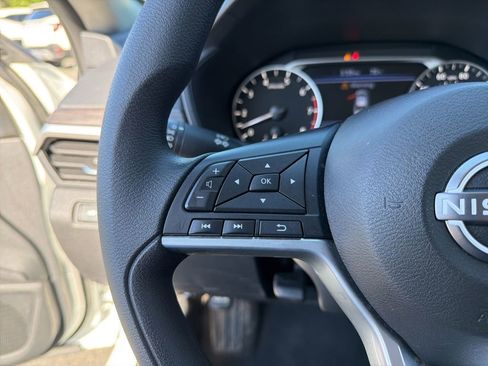 Used 2025 Nissan Altima 2.5 SV FWD image 15