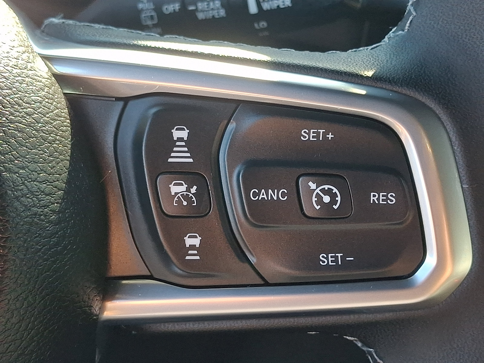 Used 2025 Jeep Wrangler Unlimited Sahara AWD/4WD image 23