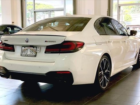 Certified 2023 BMW M550i xDrive w/ Dynamic Handling Package image 6