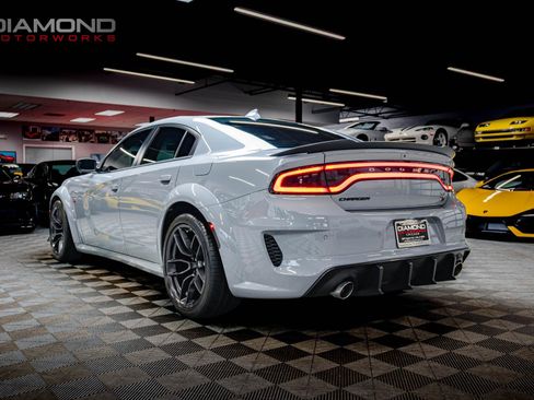 Used 2021 Dodge Charger Scat Pack RWD image 2