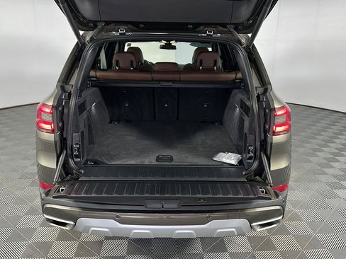 Used 2023 BMW X5 xDrive40i w/ Premium Package AWD/4WD image 39