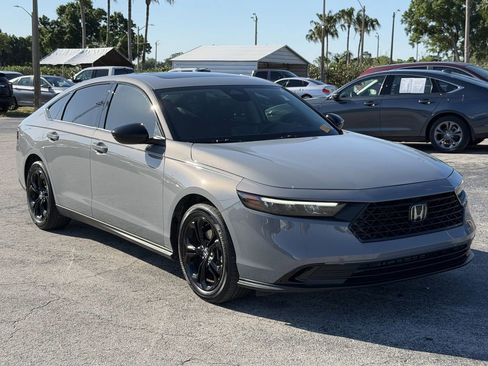 Used 2025 Honda Accord SE image 2
