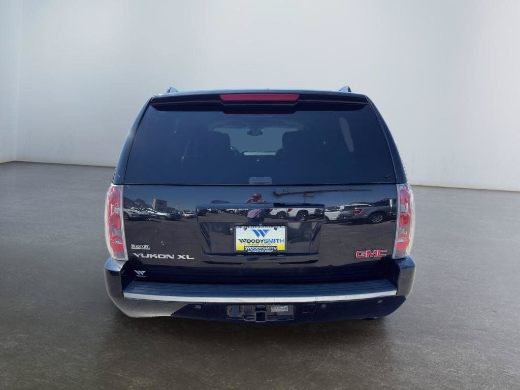 Used 2012 GMC Yukon XL Denali AWD/4WD image 4