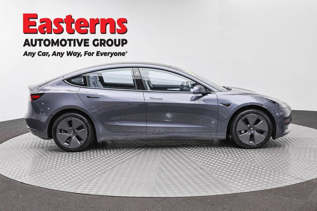 Used 2023 Tesla Model 3 Standard Range RWD image 4