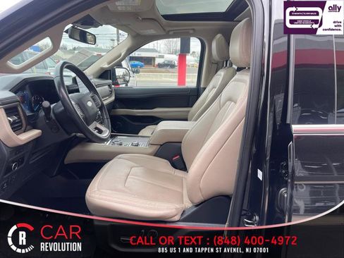 Used 2023 Ford Expedition Max Limited AWD/4WD image 13