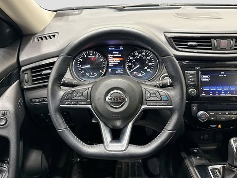 Used 2020 Nissan Rogue SL FWD image 25