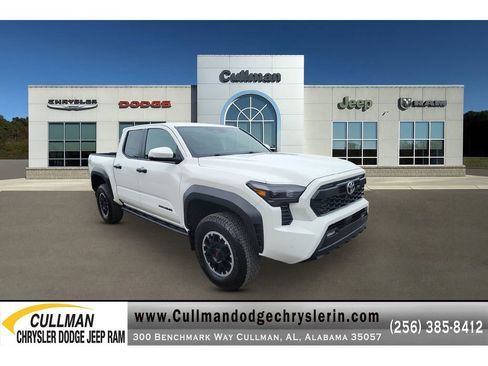 Used 2024 Toyota Tacoma TRD Off-Road w/ TRD Off Road Upgrade Package AWD/4WD image 1