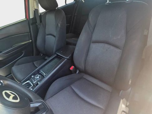 Used 2018 MAZDA MAZDA3 Sport FWD image 11