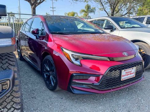 Used 2026 Toyota Corolla XSE FWD image 3