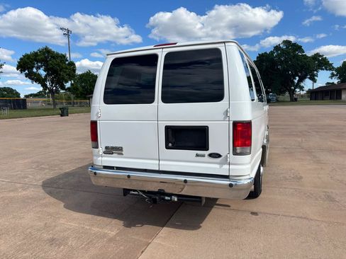 Used 2014 Ford E-350 and Econoline 350 XLT RWD image 28