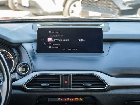 Used 2023 MAZDA CX-9 Touring image 13