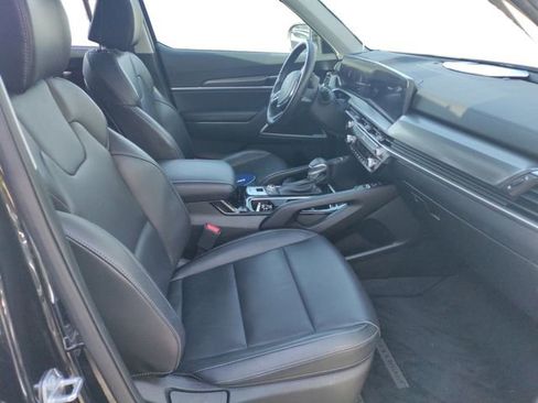 Used 2025 Kia Telluride S image 15