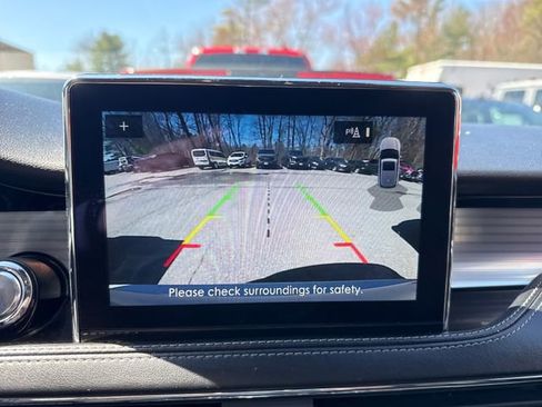 Used 2022 Lincoln Corsair AWD w/ Premium Package image 23