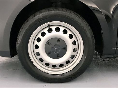 Used 2019 Mercedes-Benz Metris Passenger image 7