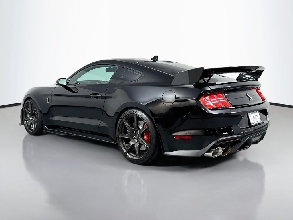 Used 2022 Ford Mustang Shelby GT500 w/ Carbon Fibre Track Pack RWD image 8