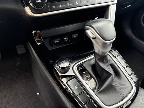 Used 2022 Kia Seltos Nightfall Edition image 30