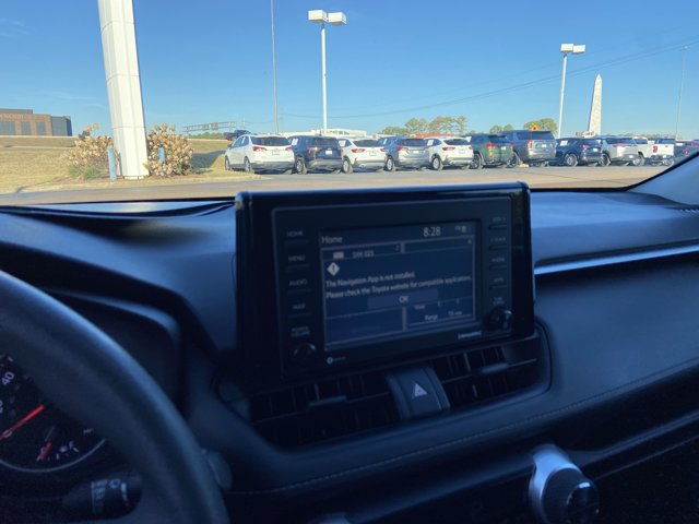 Used 2021 Toyota RAV4 XLE FWD image 37