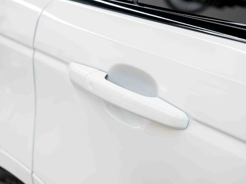 Used 2022 Land Rover Range Rover Sport SVR AWD/4WD image 22