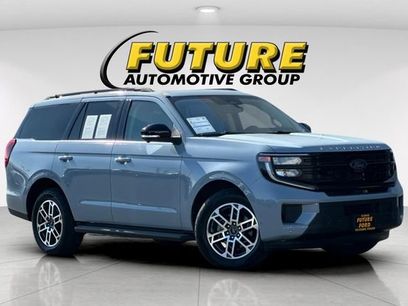 Used 2025 Ford Expedition Active