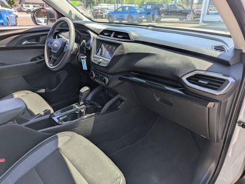 Used 2022 Chevrolet TrailBlazer LS w/ LPO, Blackout Package AWD/4WD image 30