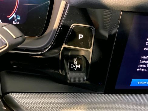 Used 2025 Porsche Cayenne image 17